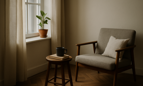 7 Truques de Composição para Valorizar Ambientes Pequenos com Pouca Luz